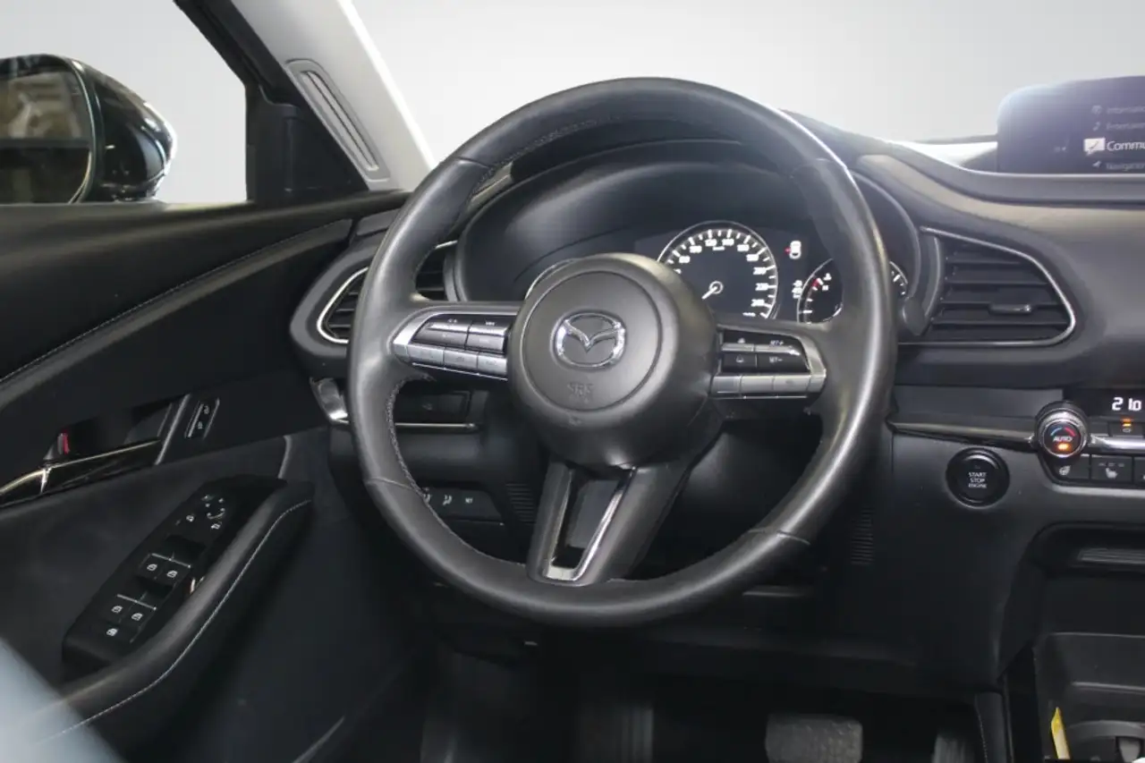 Mazda CX-30 снимка Mazda CX-30