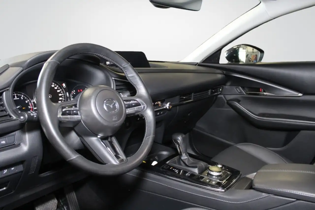 Mazda CX-30 снимка Mazda CX-30