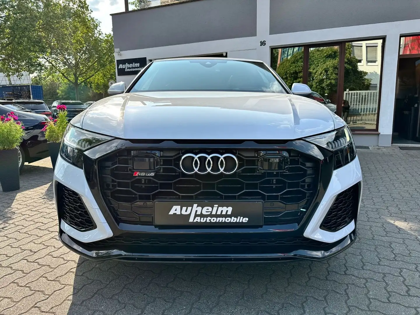 Audi RS Q8 Matrix Leder Tour P Pano HUD StadtP B&O 23Z Weiß - 2