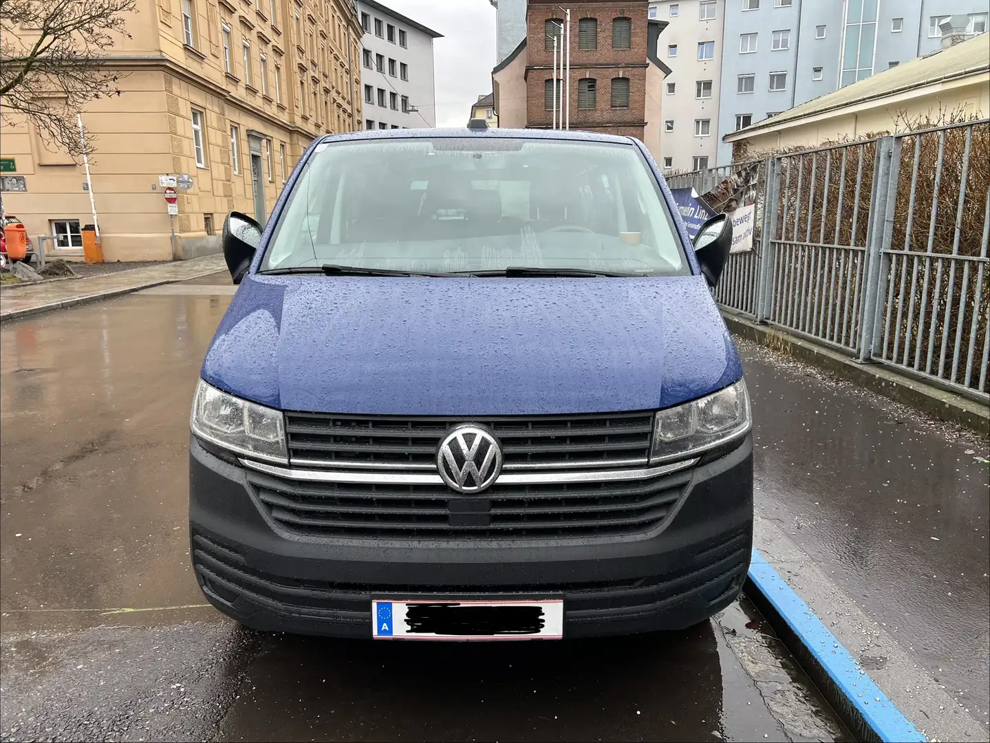 Volkswagen T6.1 Kombi Blau - 2