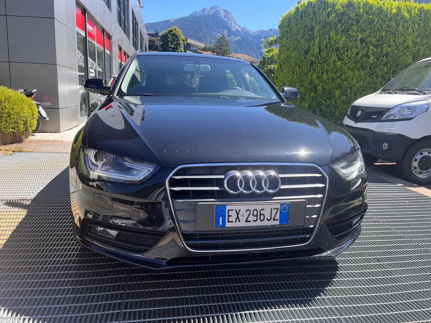 Audi A4 Avant 2.0 TDI 150cv Nero - 2