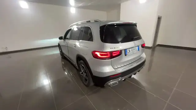 Mercedes-Benz GLB view 6