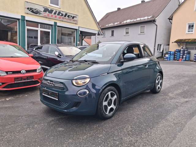 Imagine Fiat 500e ELEKTRO Action FARBDISPLAY+DAB+UConnect