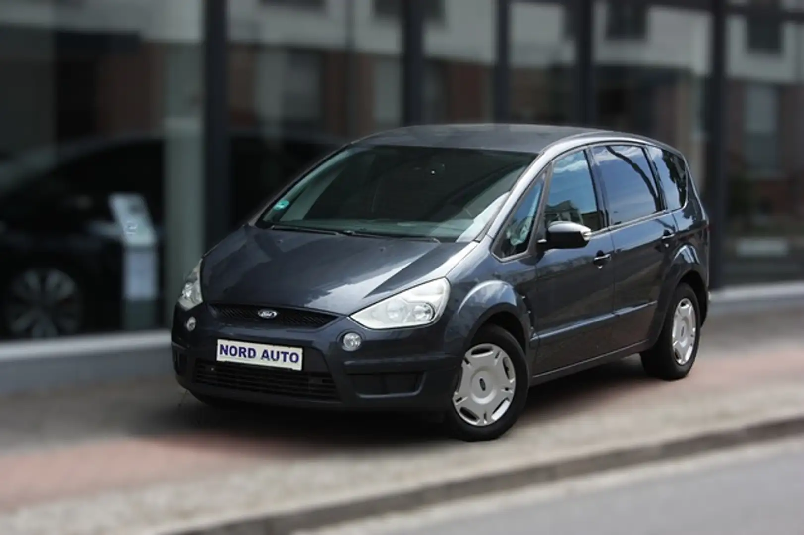 Ford S-Max 2.0 TDCi Ambiente Autom. Klima/7Sitze Blau - 1