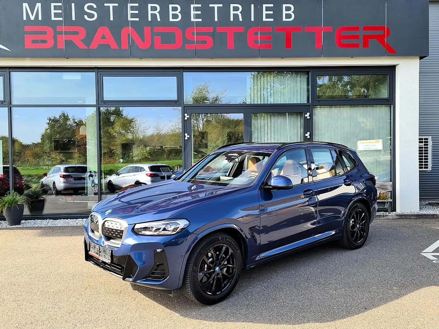 BMW iX3 M 73,8kWh Sport M-Packet/Leder/Navi/ACC Bleu - 1
