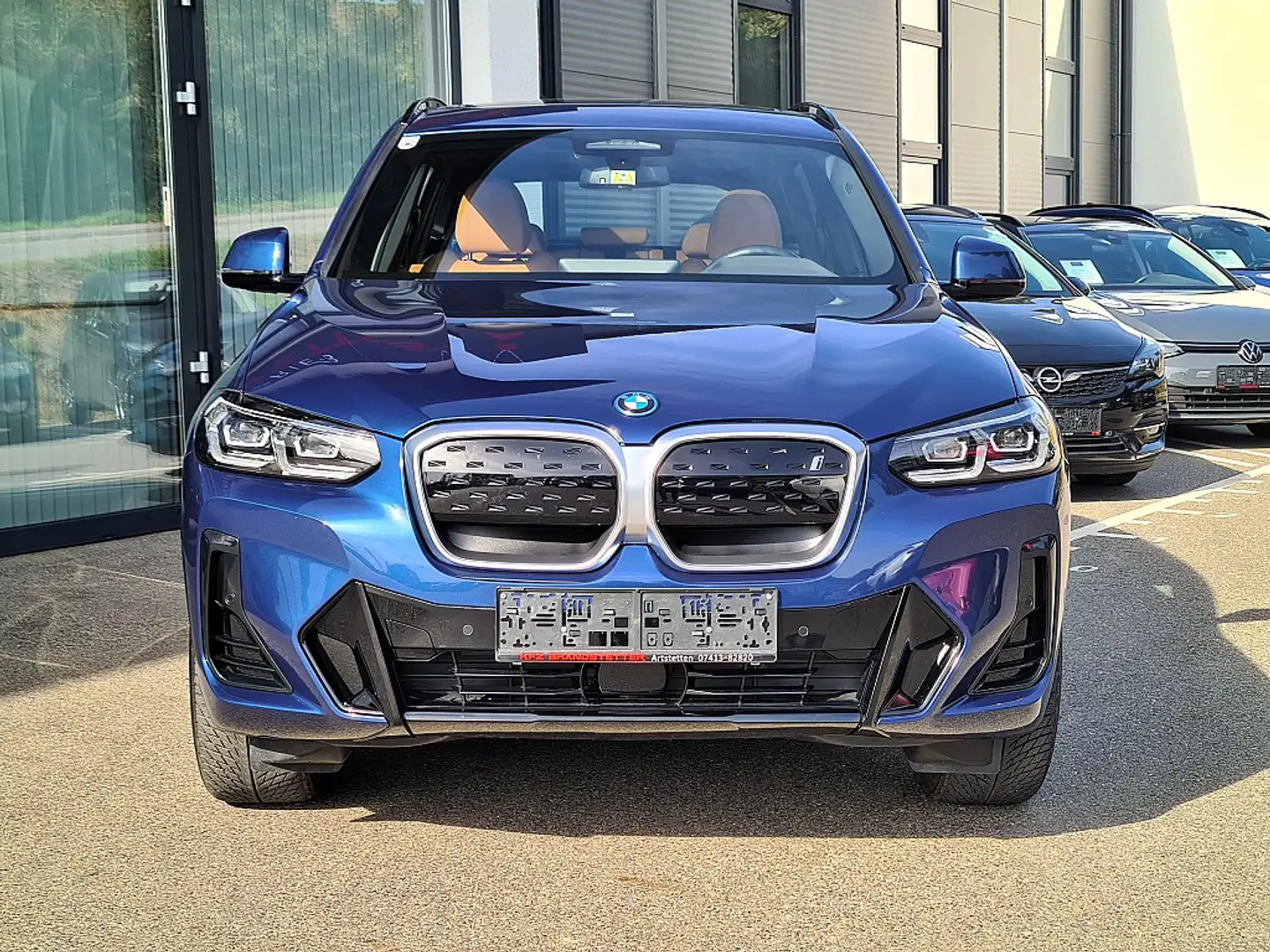 BMW iX3 M 73,8kWh Sport M-Packet/Leder/Navi/ACC Azul - 2