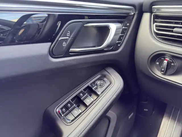 Porsche Macan Ansicht 12