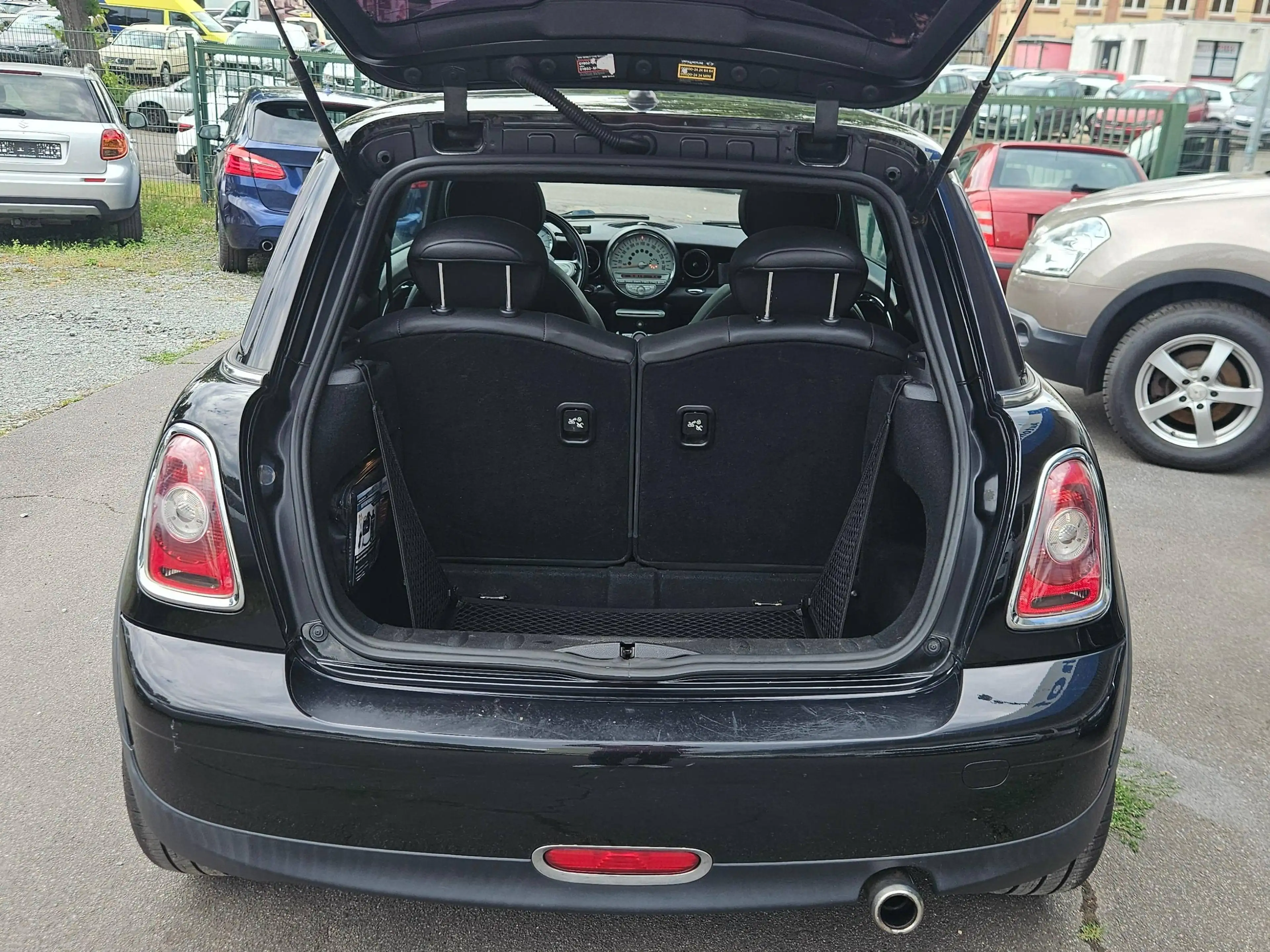 MINI One Cooper — photo 14