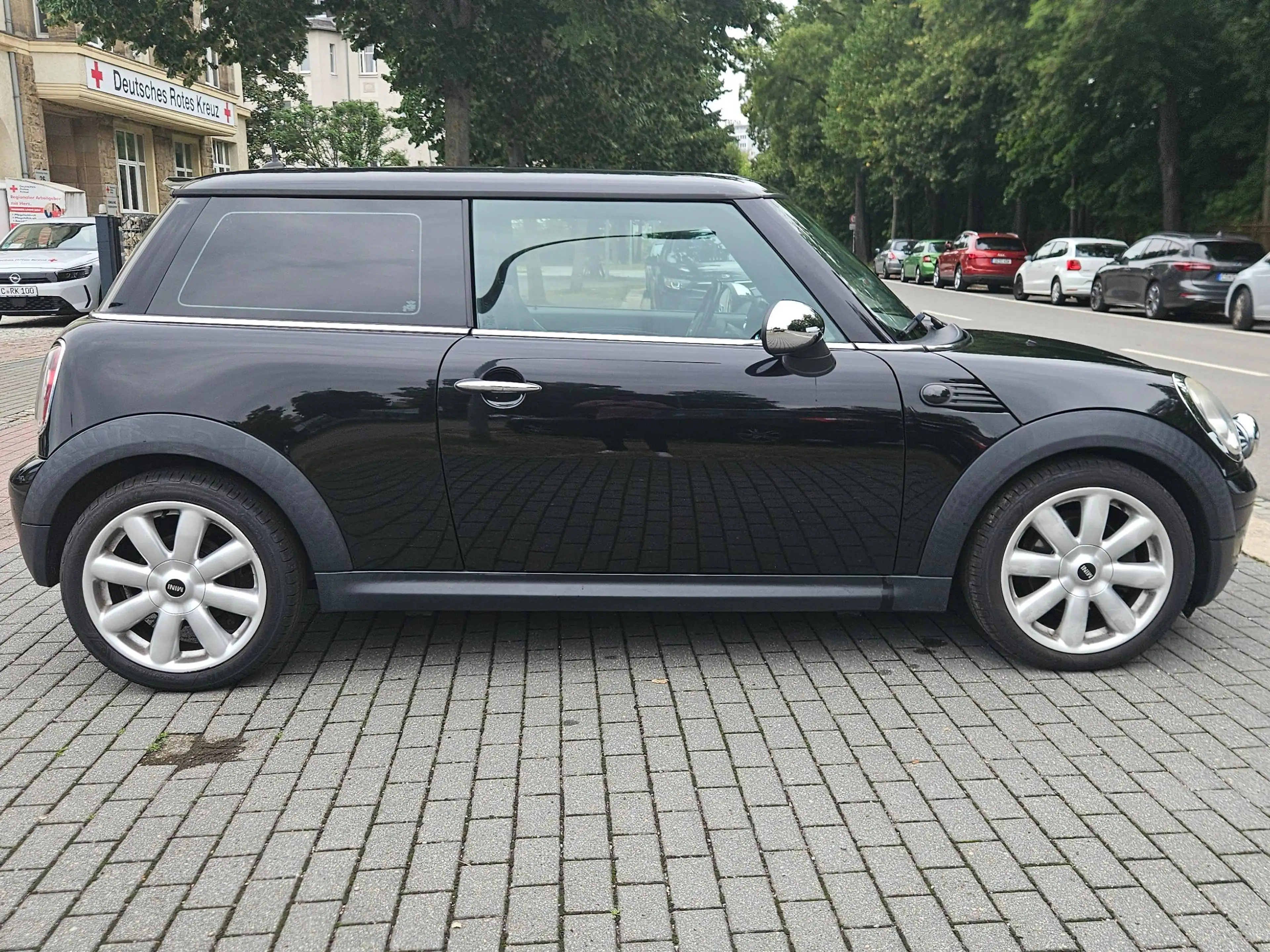MINI One Cooper — photo 5