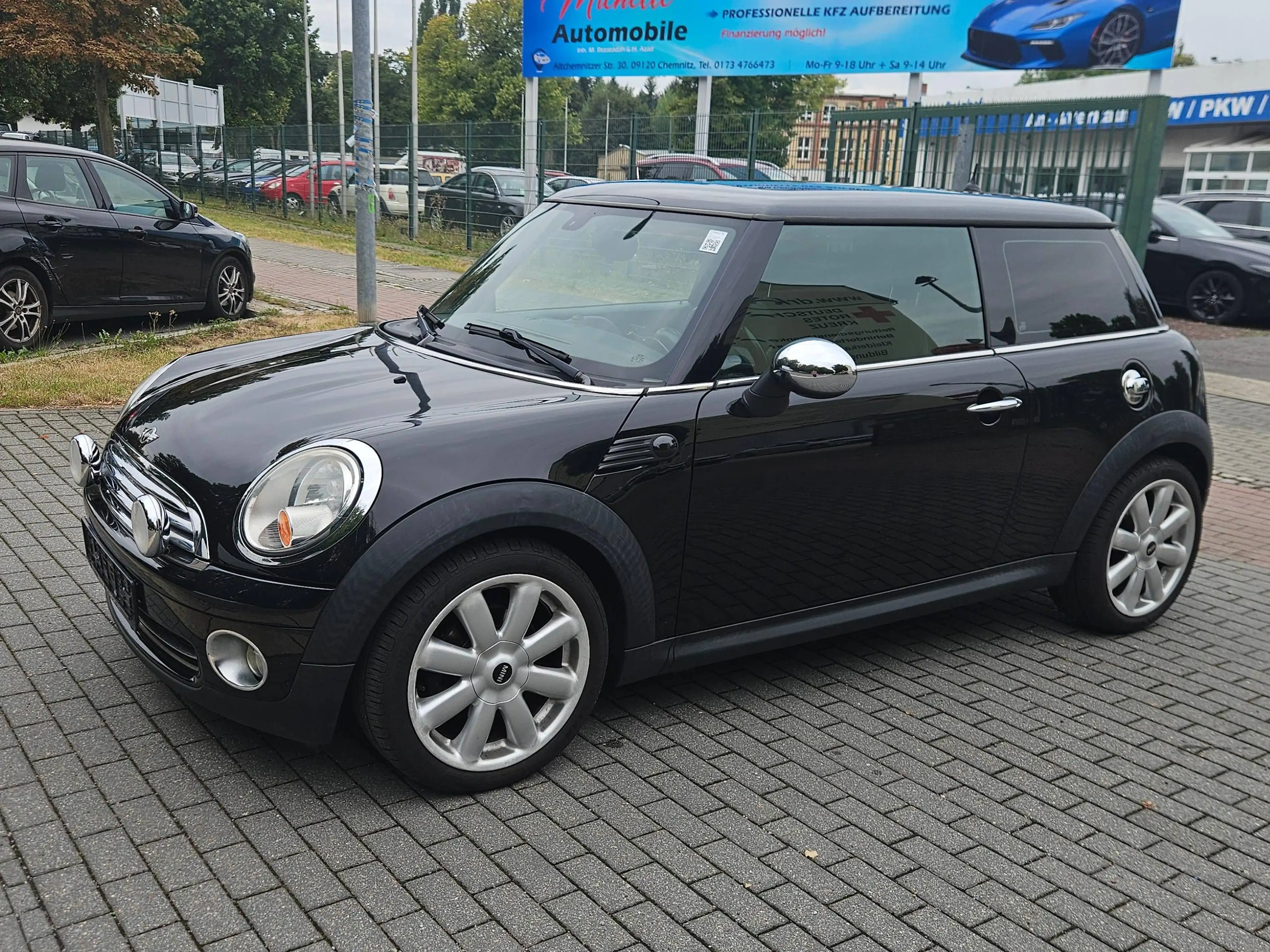 MINI One Cooper — photo 2