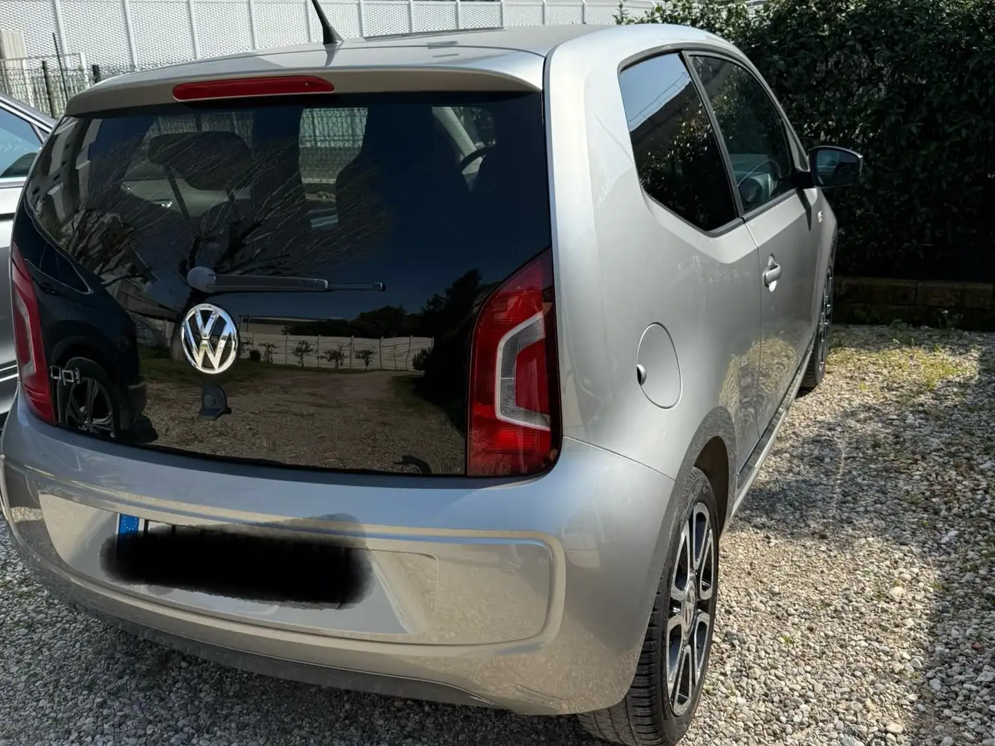 Volkswagen up! up! 20123p 1.0 High Béžová - 1