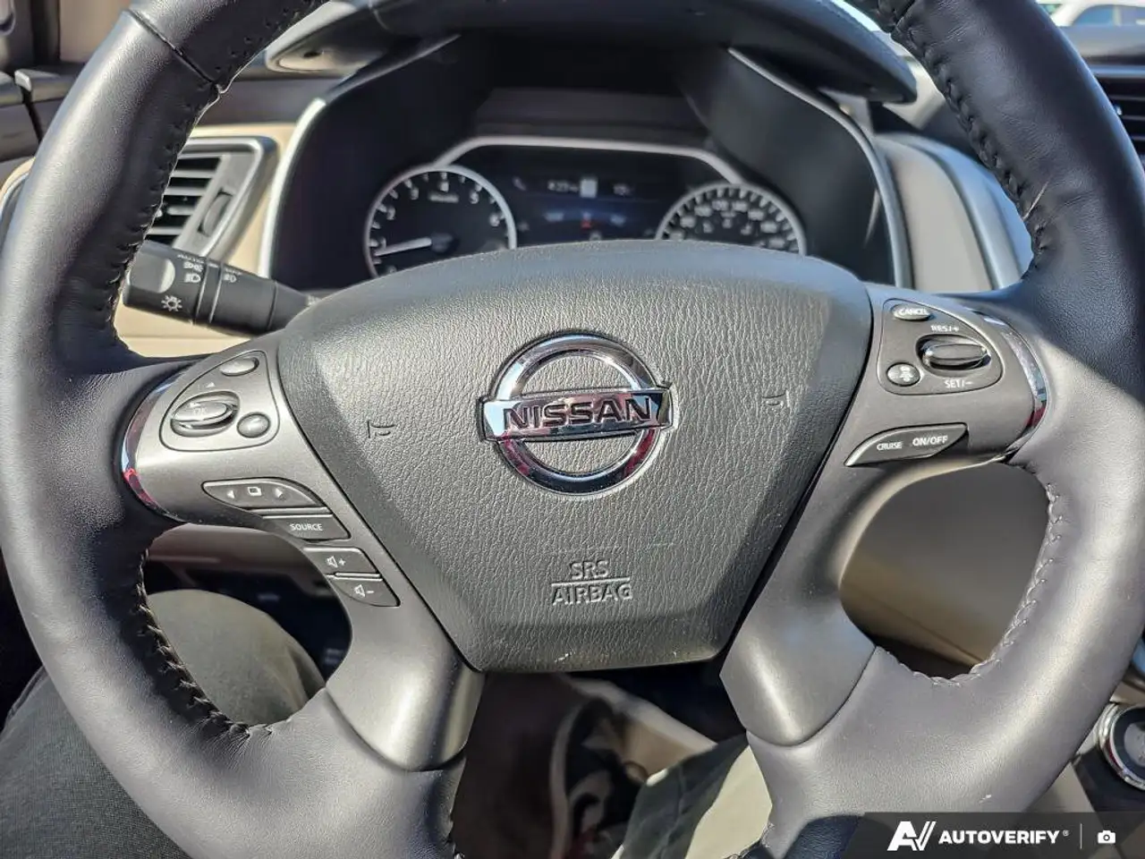 Nissan Murano снимка Nissan Murano