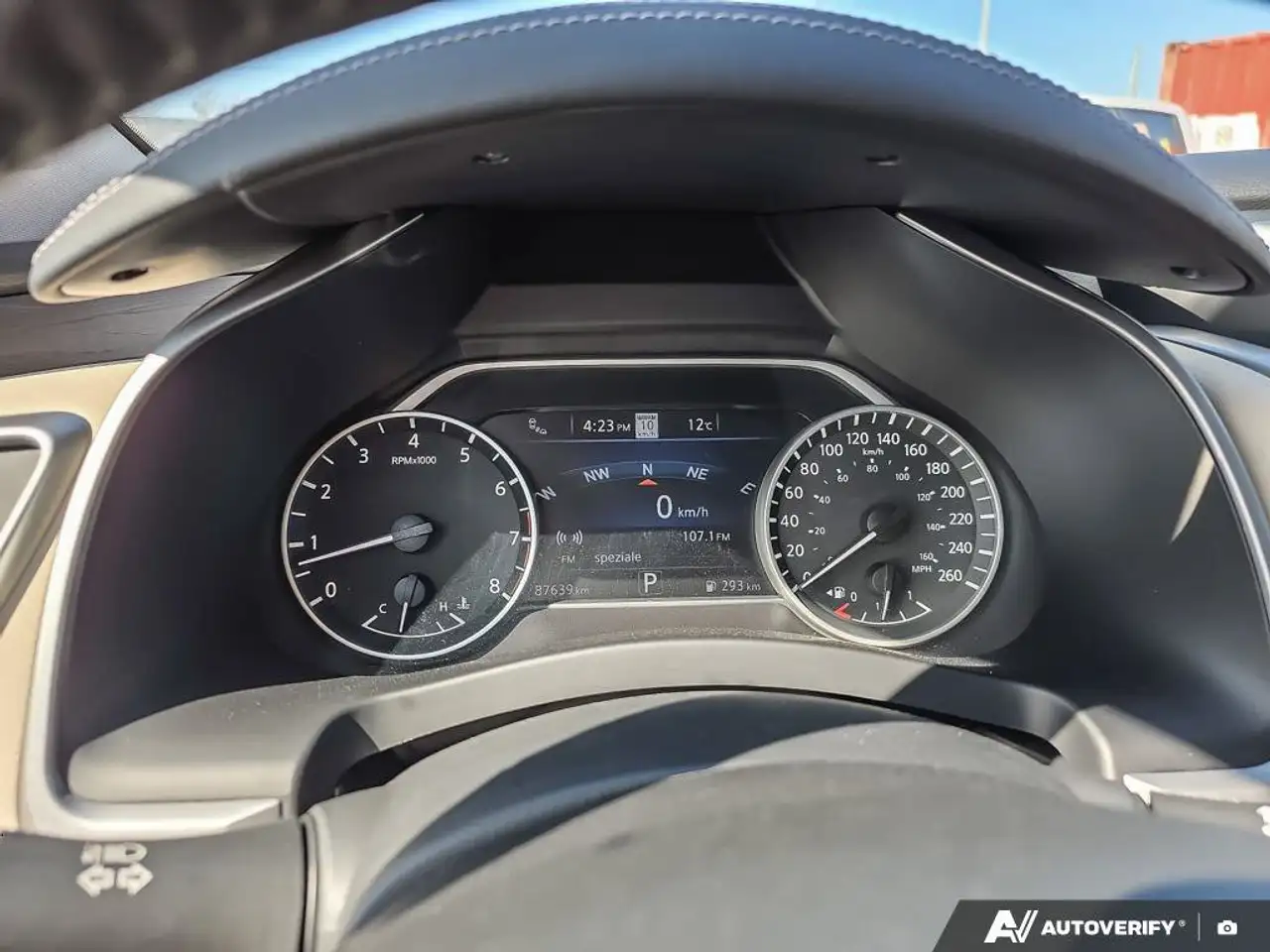 Nissan Murano снимка Nissan Murano