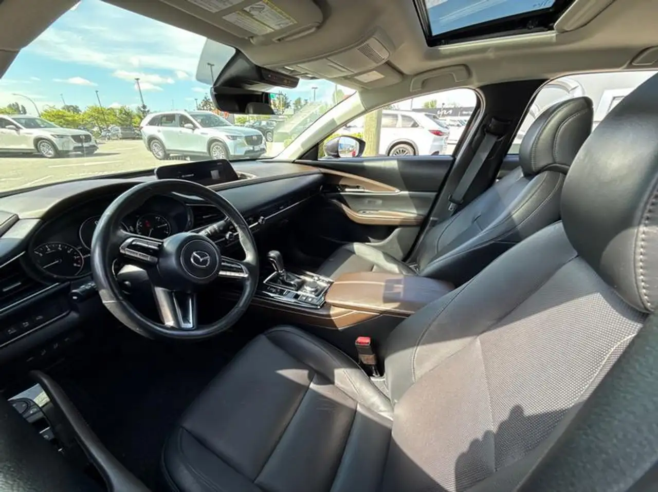Mazda CX-30 снимка Mazda CX-30