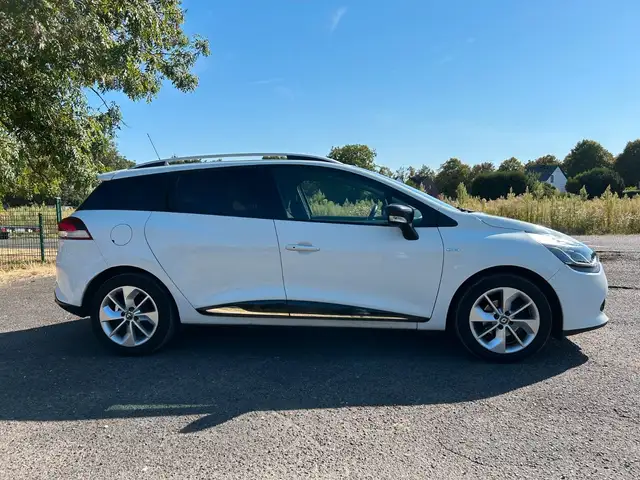 Renault Clio view 6
