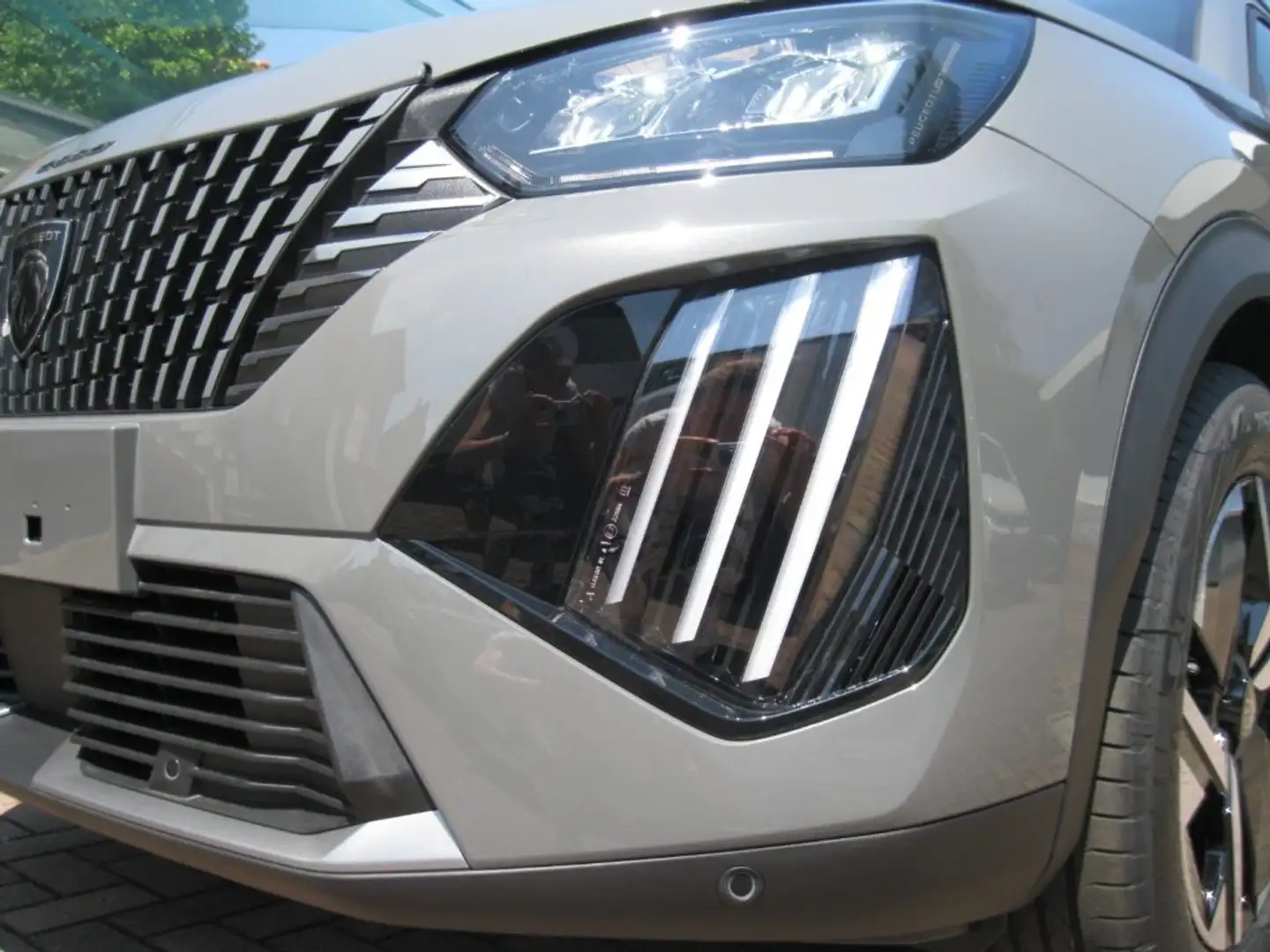 Peugeot 2008 PureTech 100 S&S Allure Grigio - 2