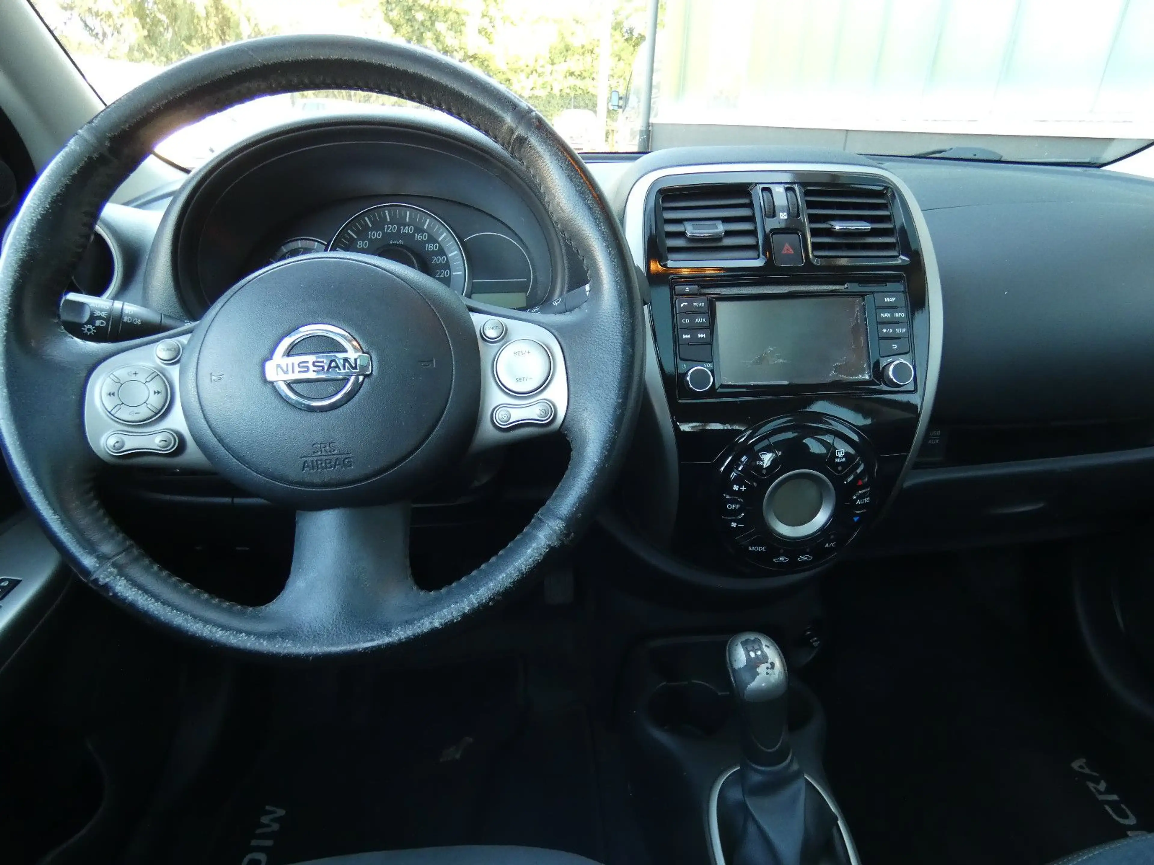 Nissan Micra 1.2 Tekna*Climatronic*Panorama*Alu* — photo 9