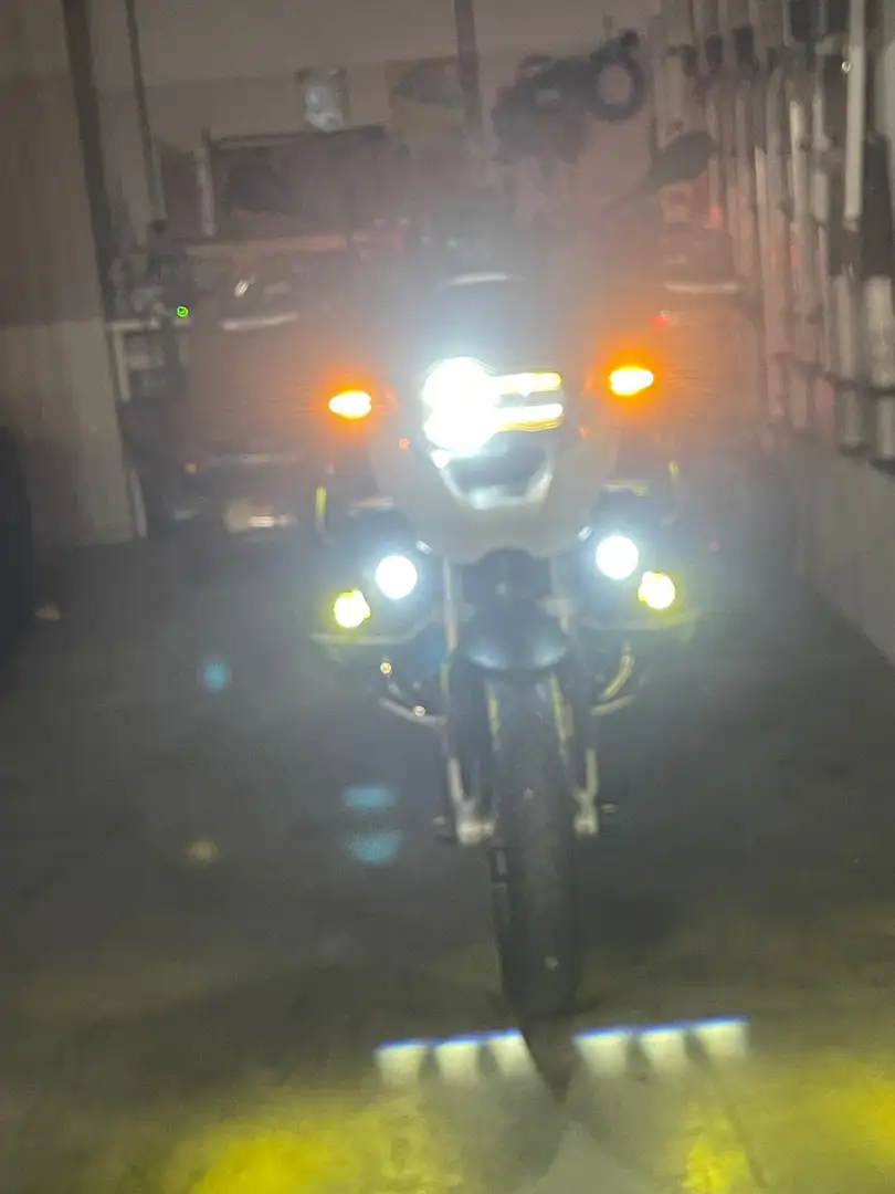 BMW R 1250 GS Wit - 1