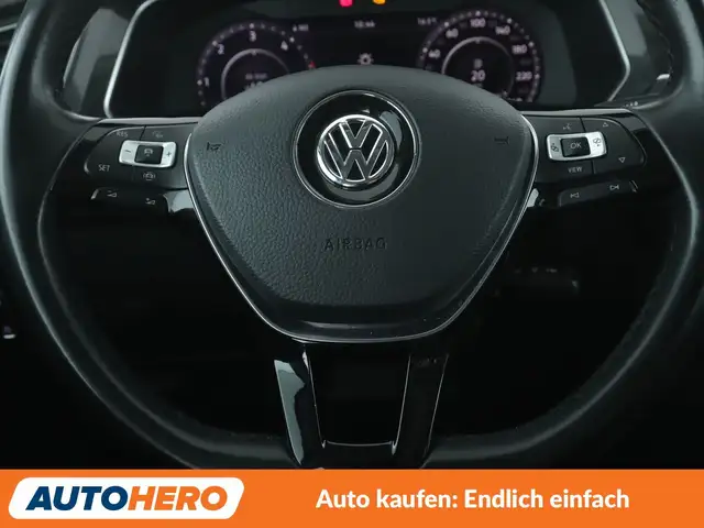 Volkswagen Tiguan Allspace view 19