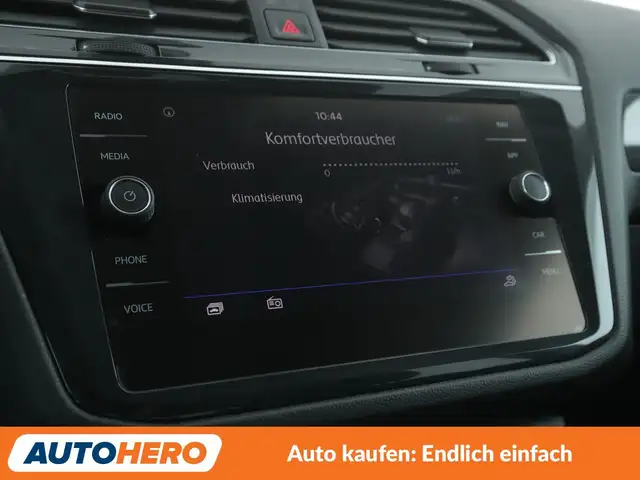 Volkswagen Tiguan Allspace view 21