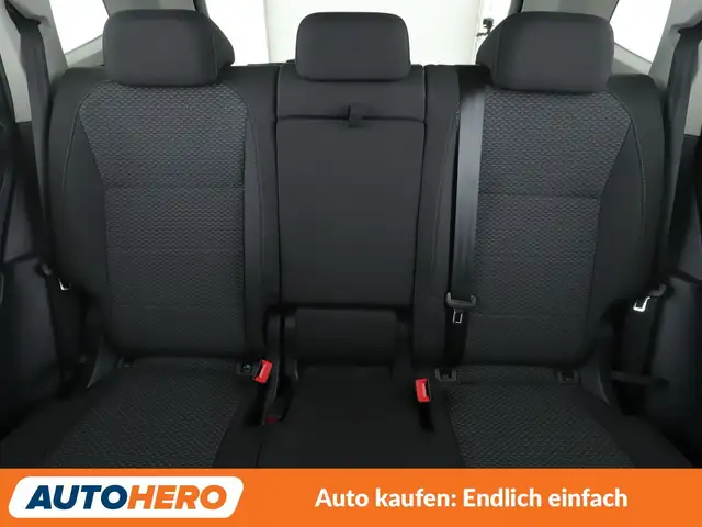 Volkswagen Tiguan Allspace view 15