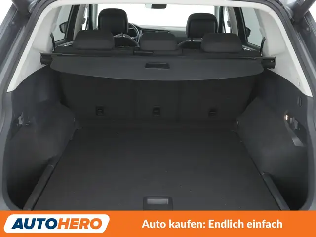 Volkswagen Tiguan Allspace view 17