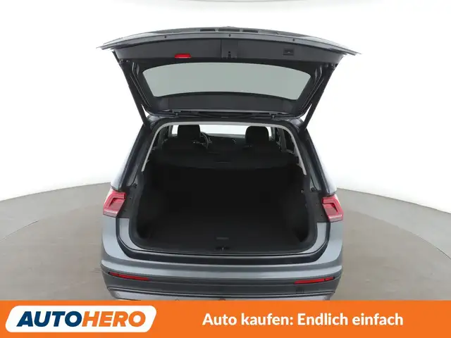 Volkswagen Tiguan Allspace view 16
