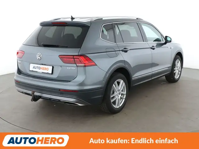 Volkswagen Tiguan Allspace view 6