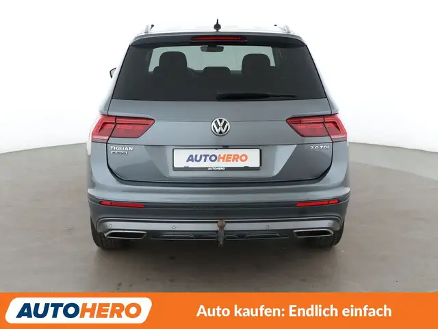 Volkswagen Tiguan Allspace view 5