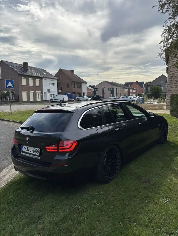 BMW 525
