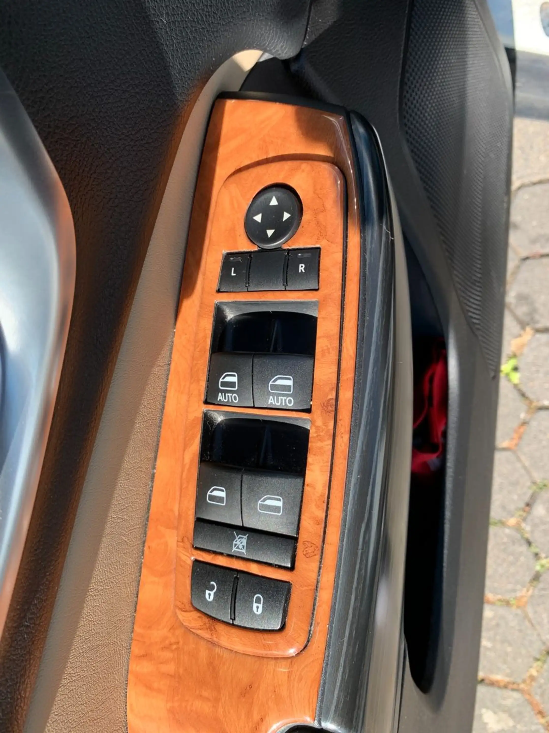 Jeep Cherokee Limited 4WD*Cam*Leder*PanDach* — photo 16