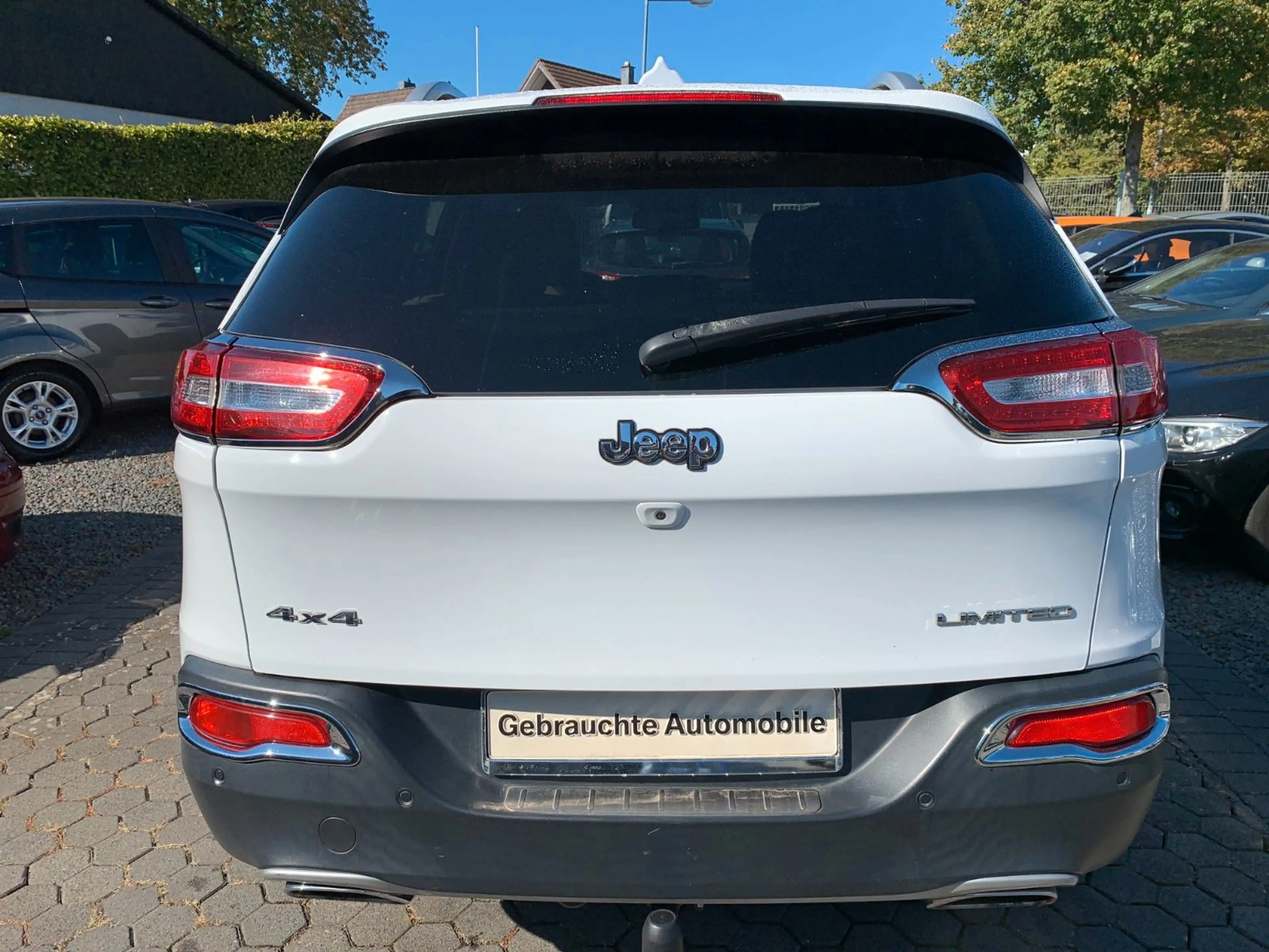 Jeep Cherokee Limited 4WD*Cam*Leder*PanDach* — photo 9