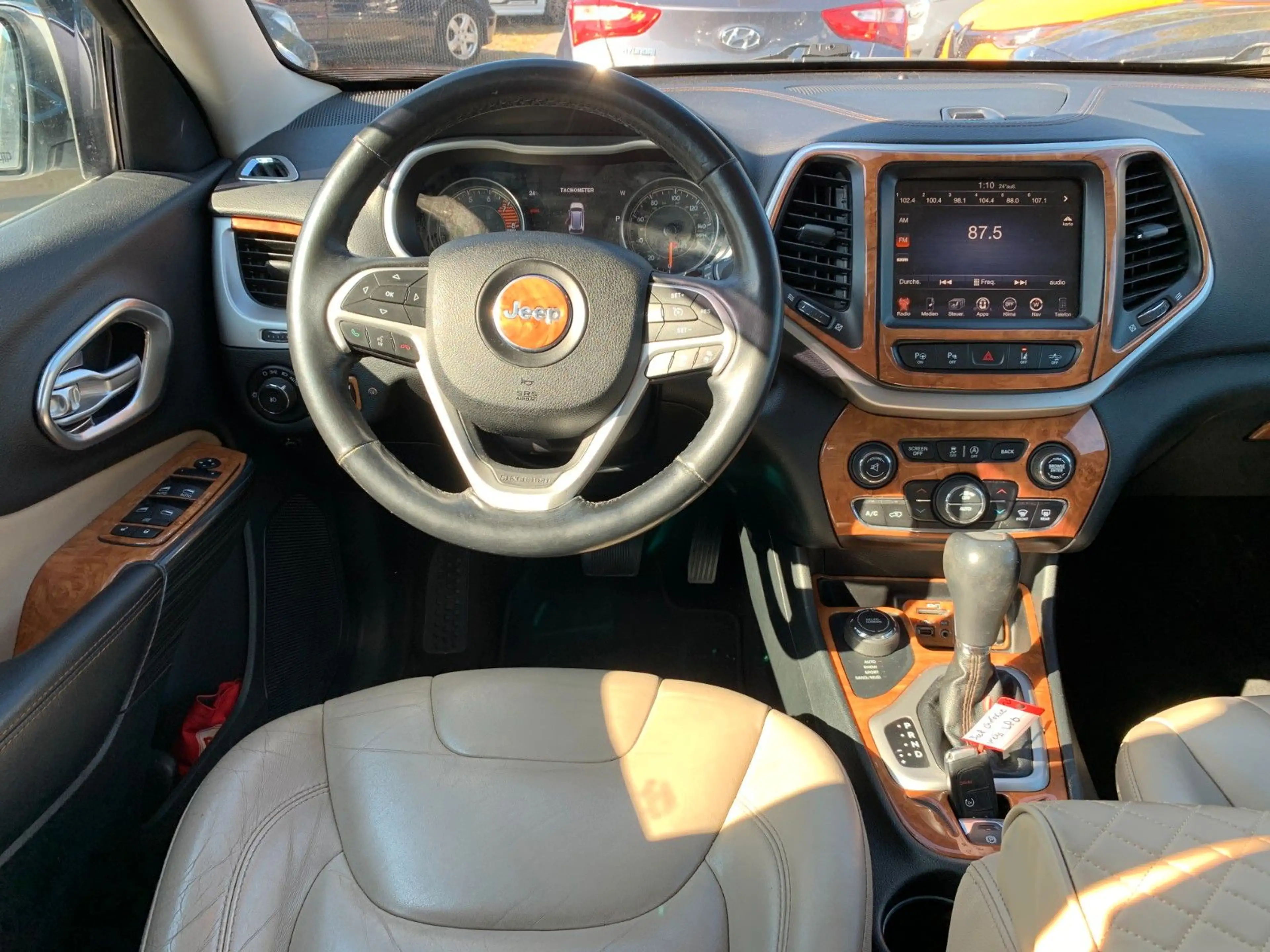 Jeep Cherokee Limited 4WD*Cam*Leder*PanDach* — photo 14