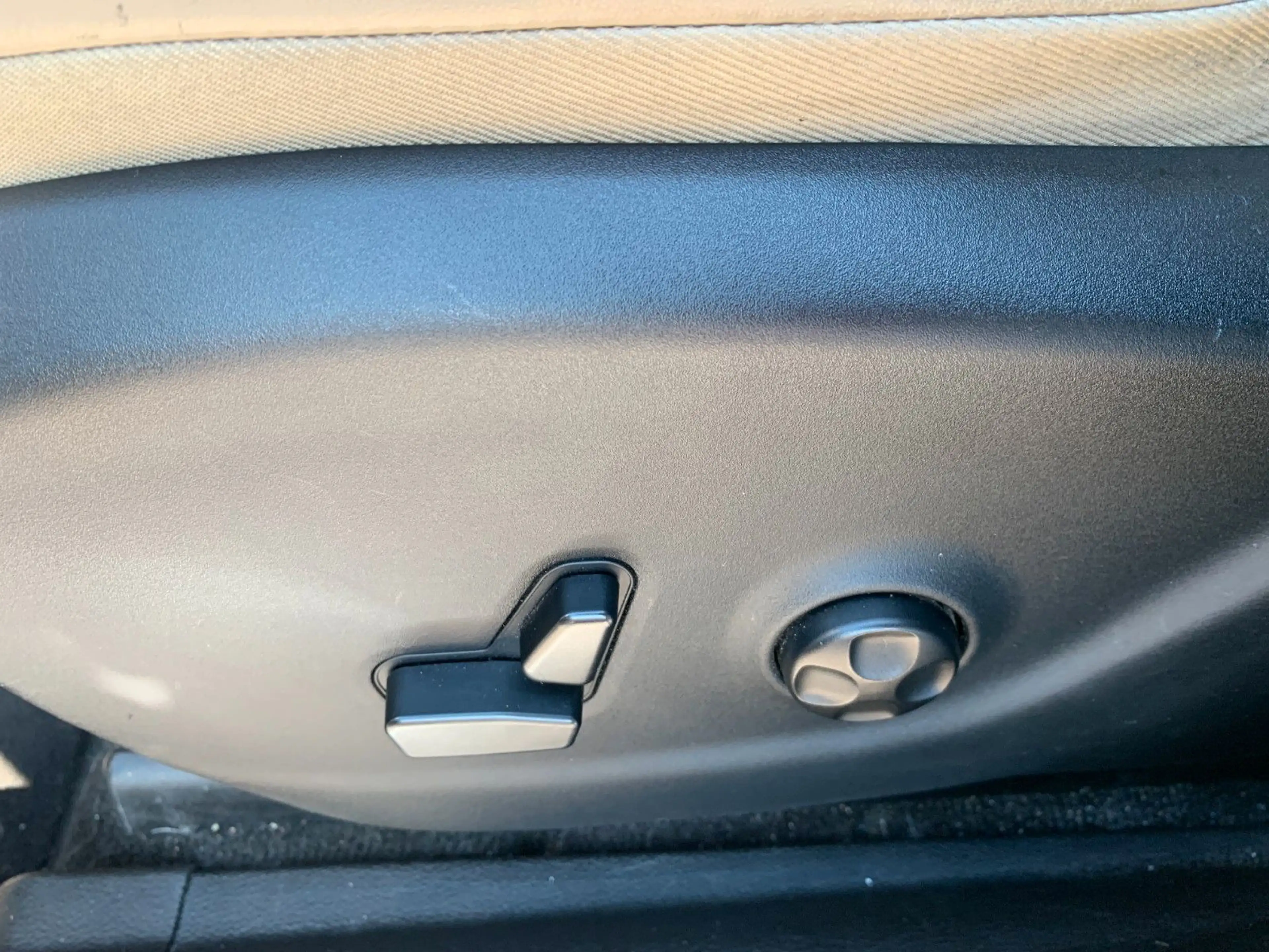 Jeep Cherokee Limited 4WD*Cam*Leder*PanDach* — photo 17