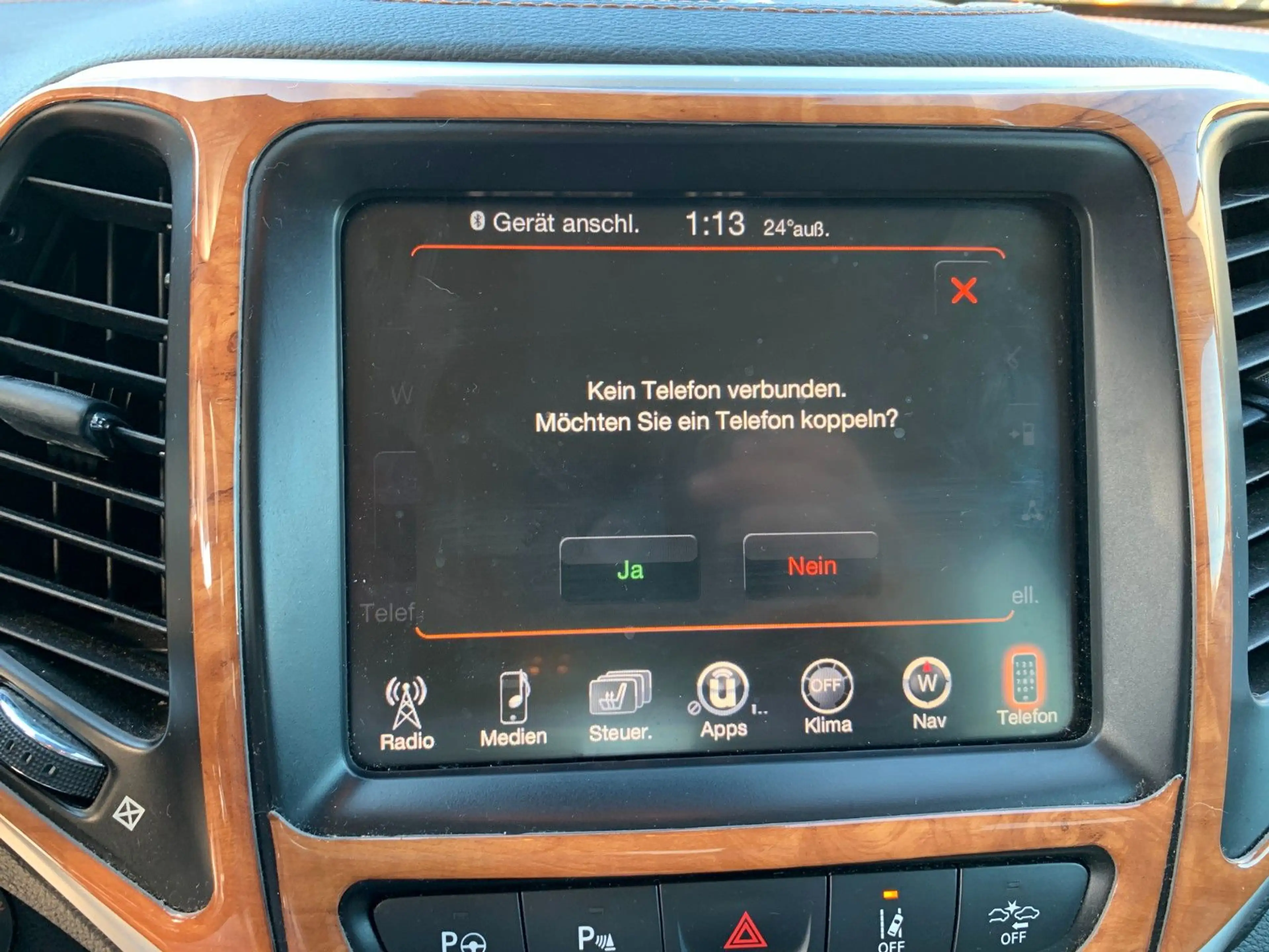 Jeep Cherokee Limited 4WD*Cam*Leder*PanDach* — photo 30