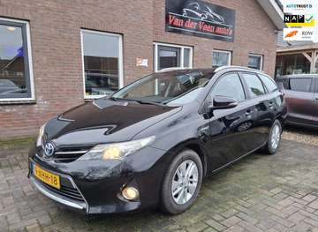 Touring Sports 1.8 Hybrid Aspiration. 1ste eigenaa