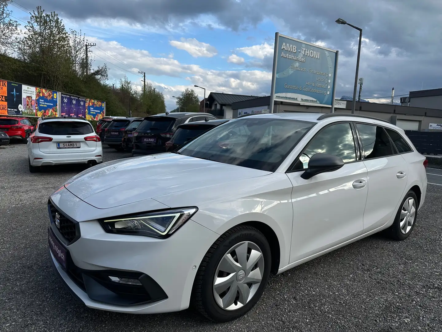 SEAT Leon FR 1,5 eTSI ACT DSG,* Virtual, AHK, Kamera, Leder* Weiß - 1