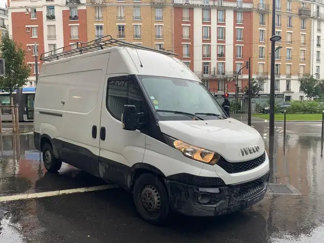 Iveco Daily 35 S 2014 FOURGON 35C/35S Fourgon 35 S V11 H2 PHASE 3