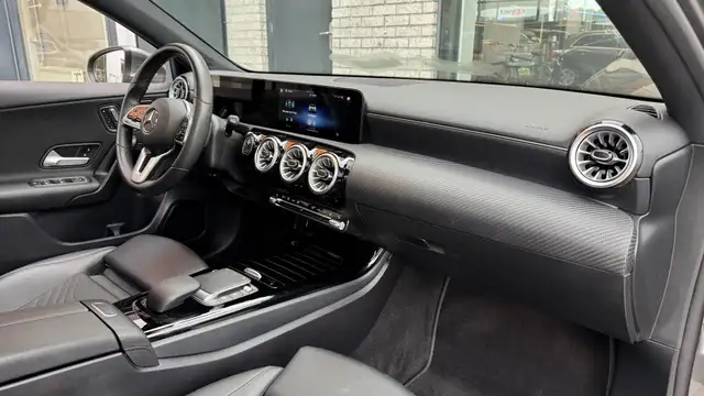 Mercedes-Benz A-Class view 14