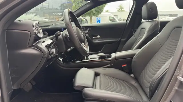 Mercedes-Benz A-Class view 9