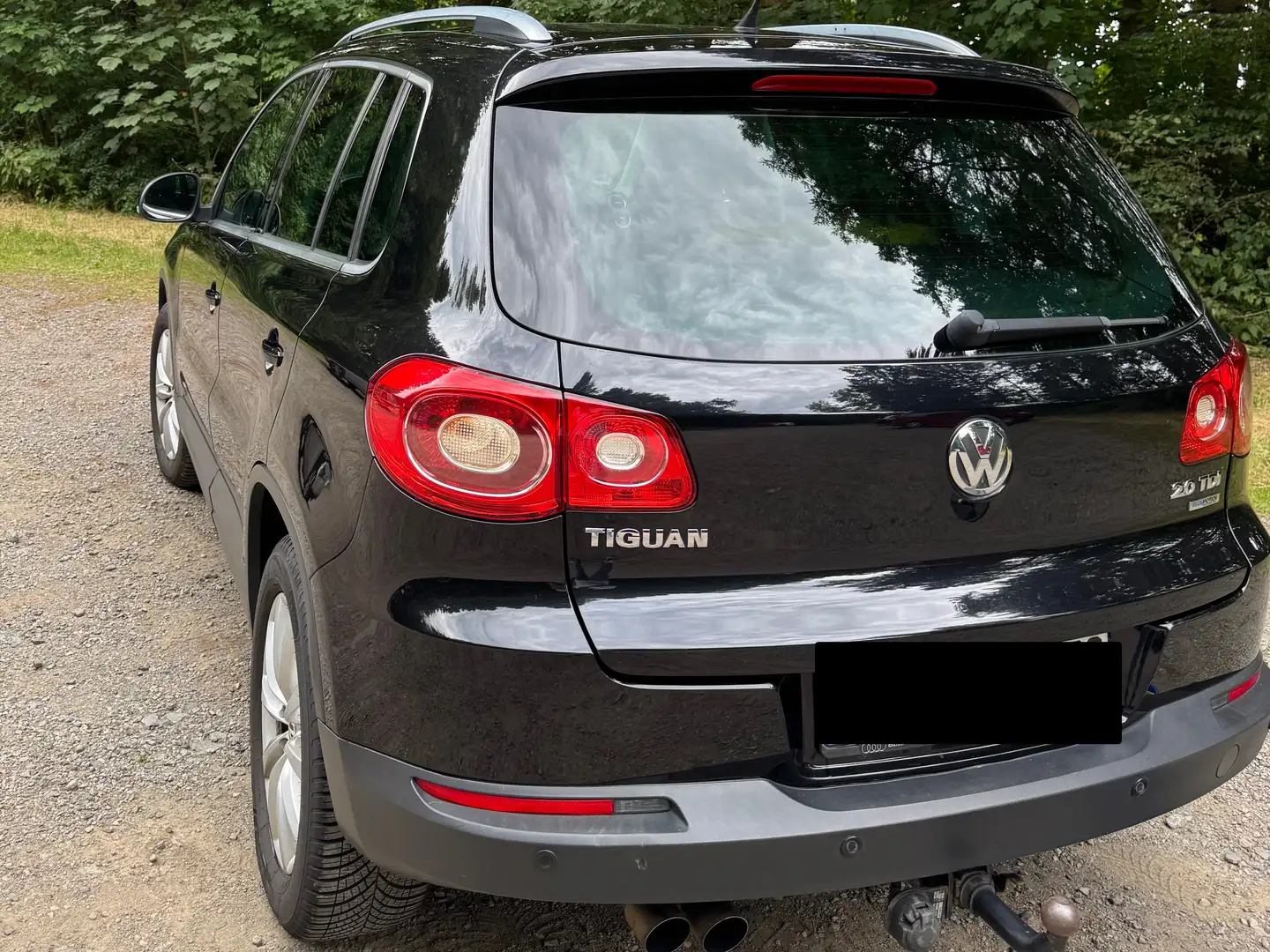 Volkswagen Tiguan Tiguan 2.0 TDI DPF BlueMotion Technology Team Schwarz - 2