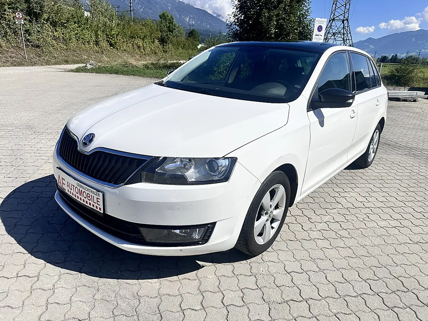 Skoda Rapid/Spaceback Rapid Spaceback 1,2 TSI Sport Weiß - 1
