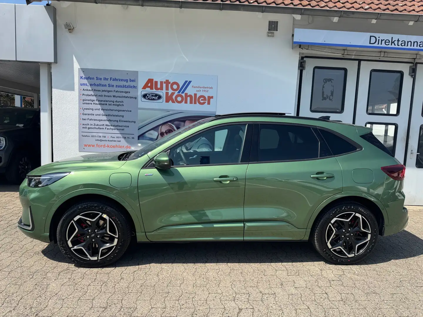Ford Kuga Plug-In Hybrid  ST-Line X Groen - 2