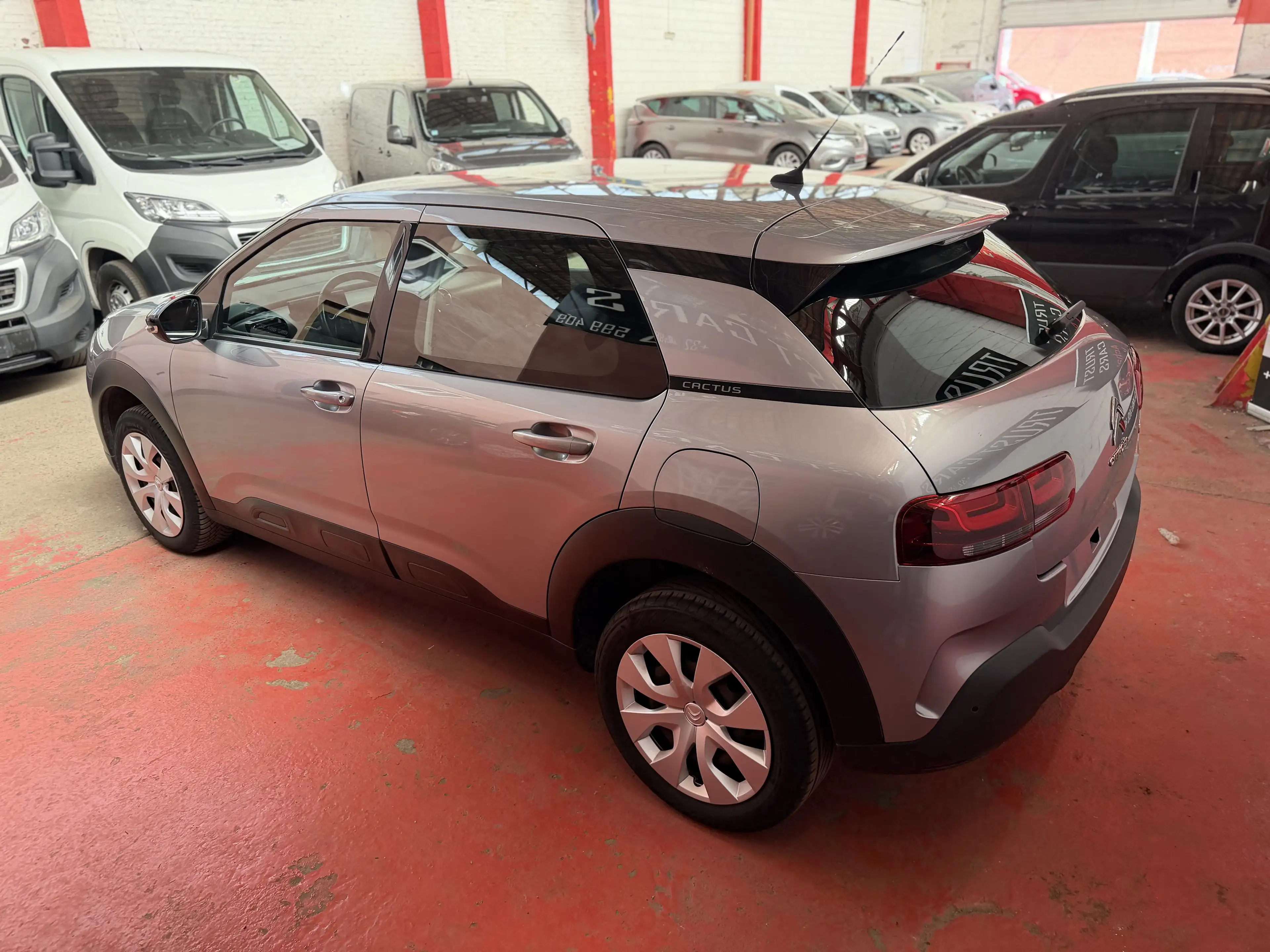 Citroen C4 Cactus C4 Cactus 1.6 BlueHDi Business GPS (Fleet) — photo 4