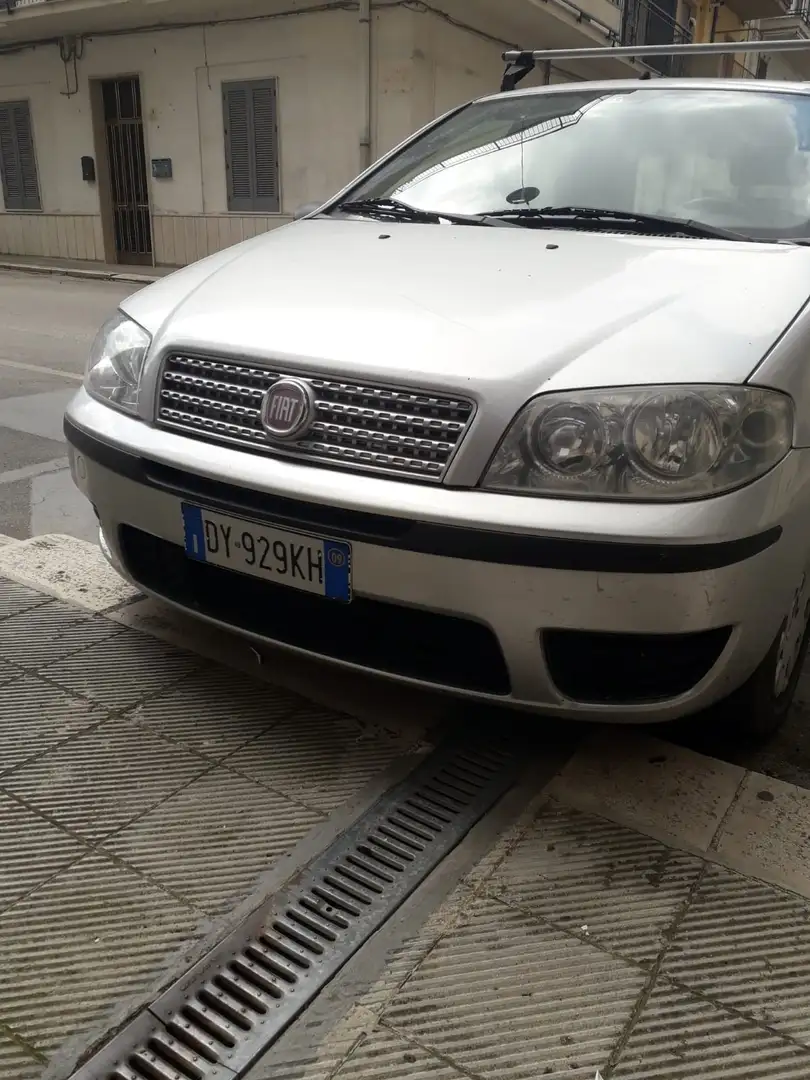 Fiat Punto 5p 1.2 natural power Classic Active - 2