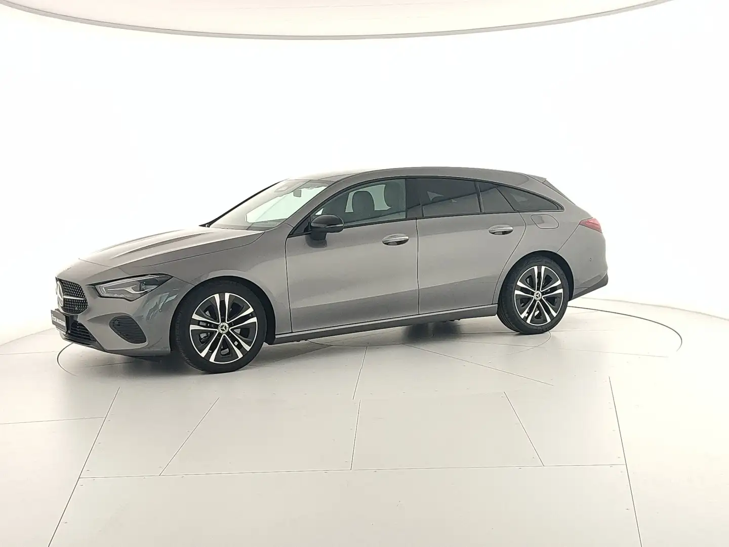 Mercedes-Benz CLA 180 Shooting Brake d Progressive Advanced auto Grigio - 2