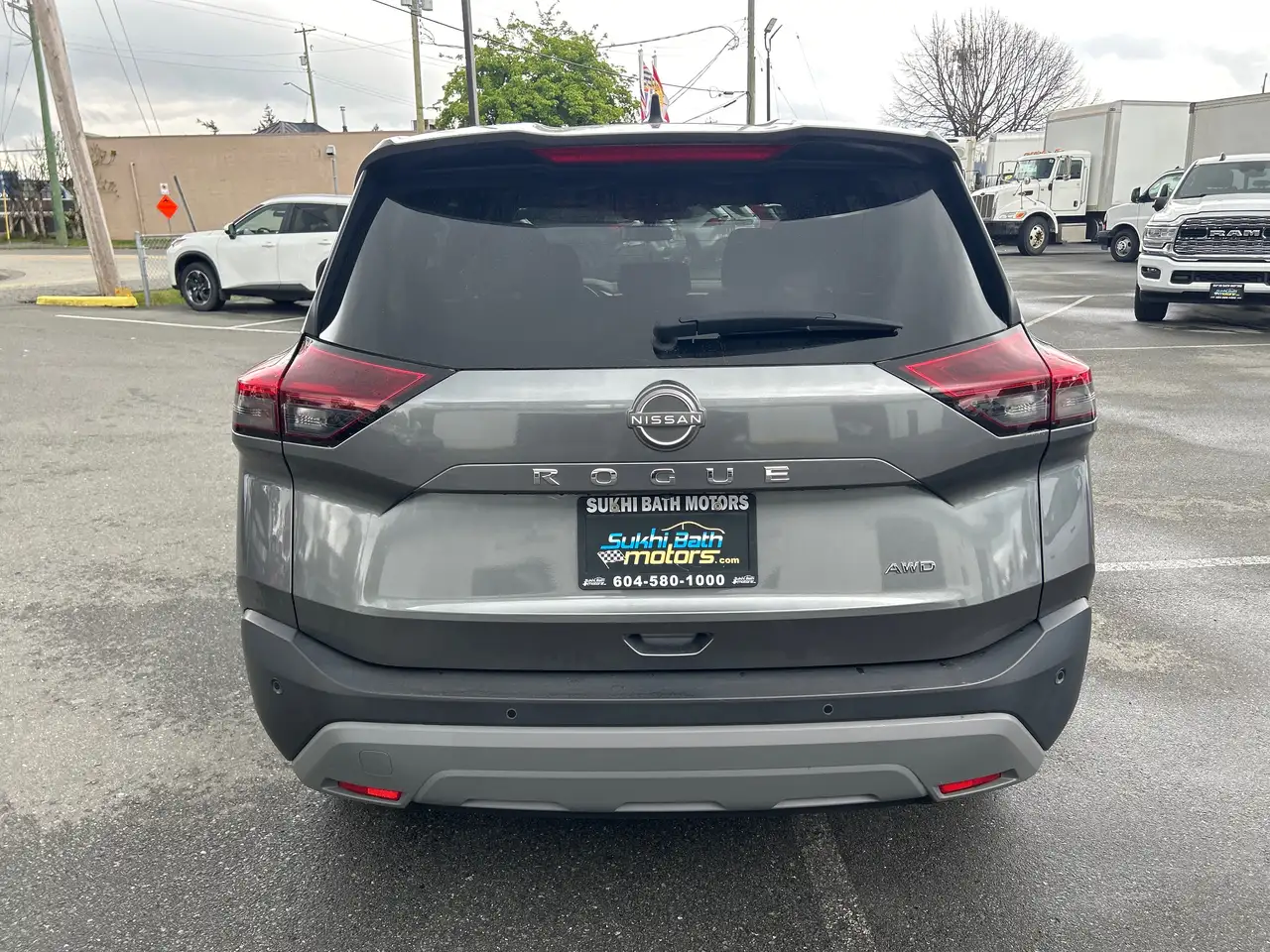 Nissan Rogue снимка Nissan Rogue