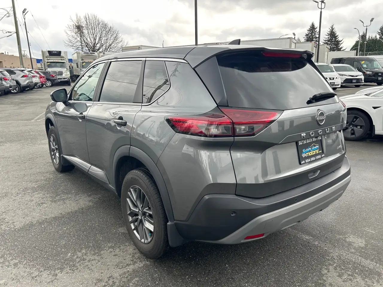 Nissan Rogue снимка Nissan Rogue