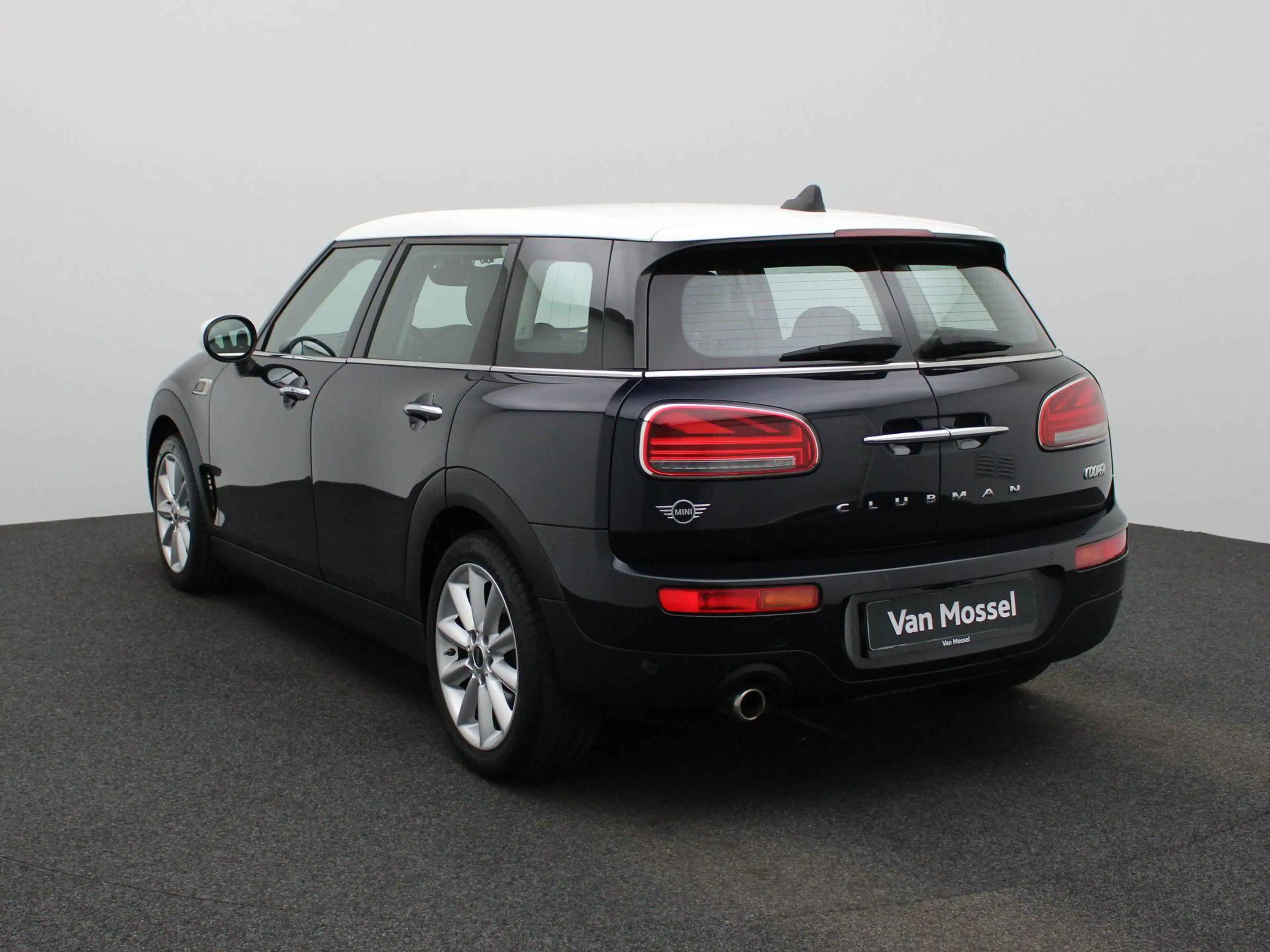 MINI Cooper Clubman 1.5 Classic Business Edition | WORDT VERWACHT | — photo 2