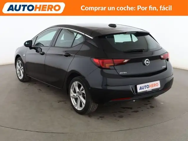Opel Astra view 4